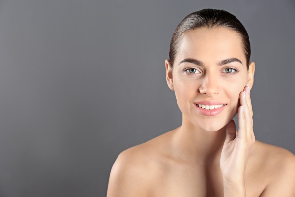 Как убрать морщины на щеках