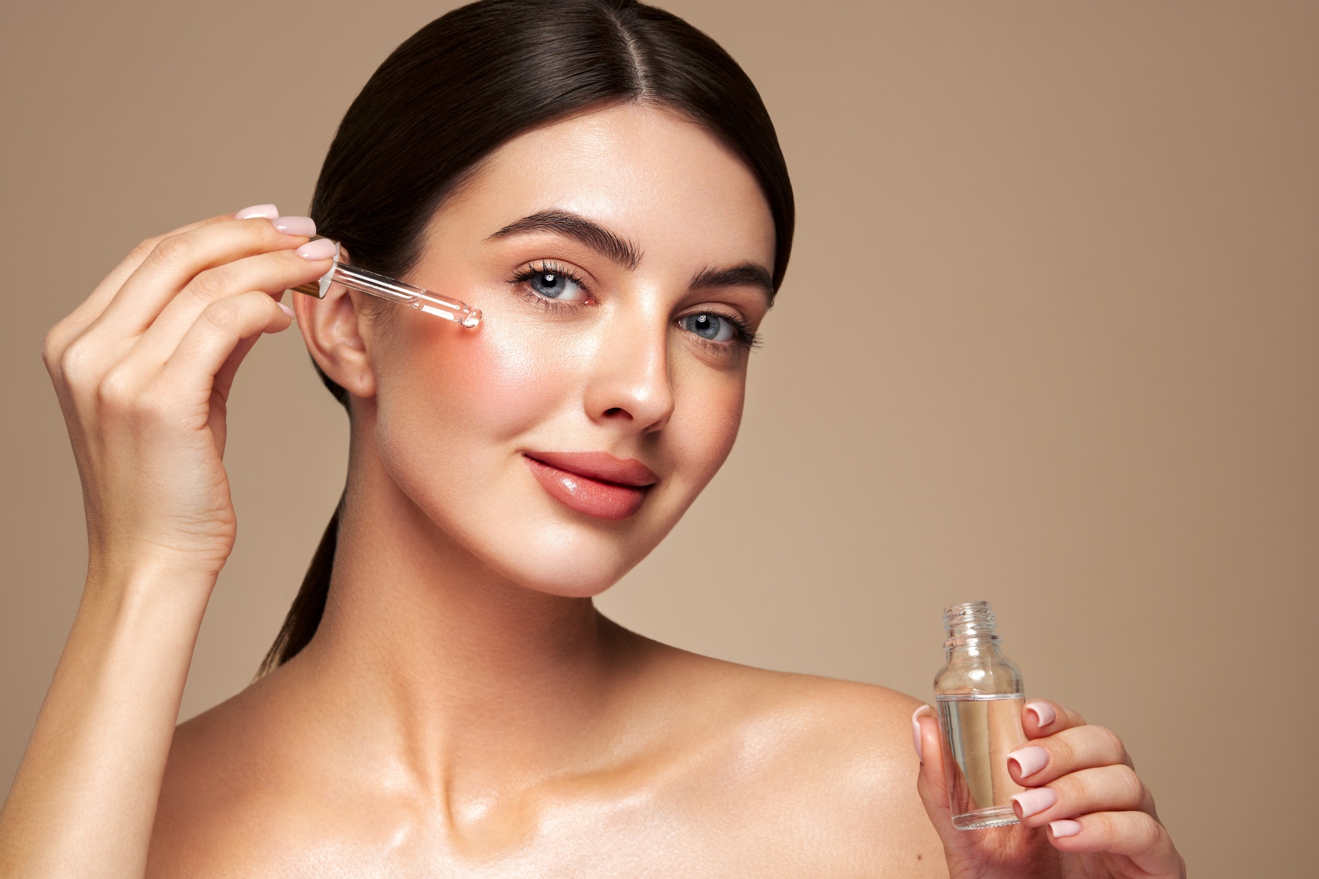 Уход за кожей лица после лета